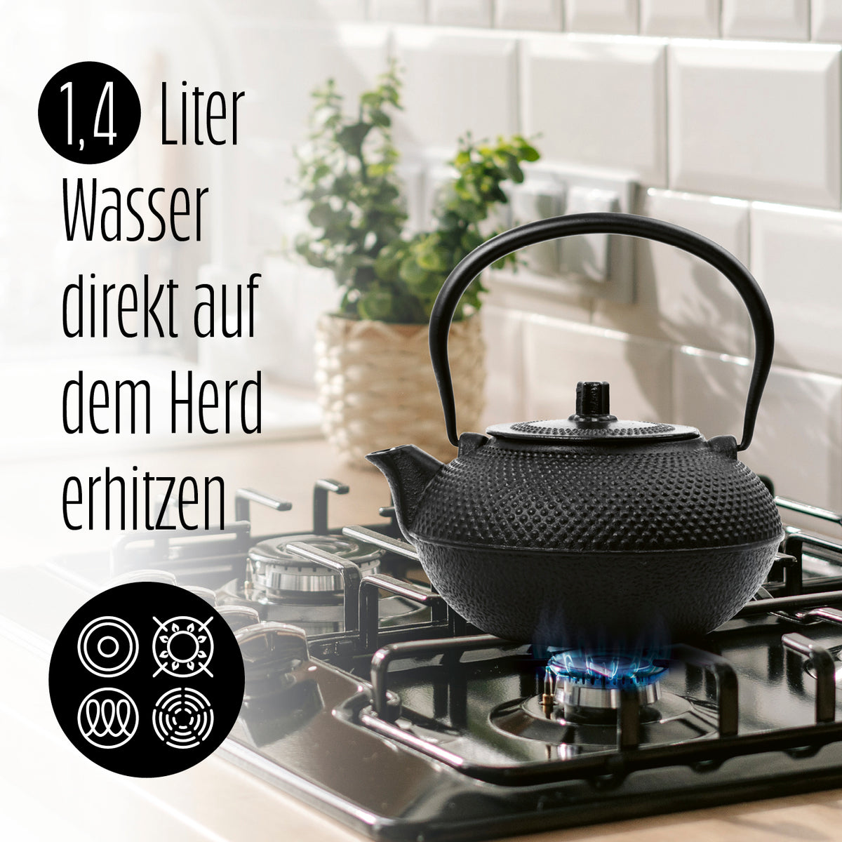 Geschirr-Set Asia Hobnail Design - 3-tlg. Gusseiserne Teekanne mit emaillierter Beschichtung auf Gasherd erhitzt.