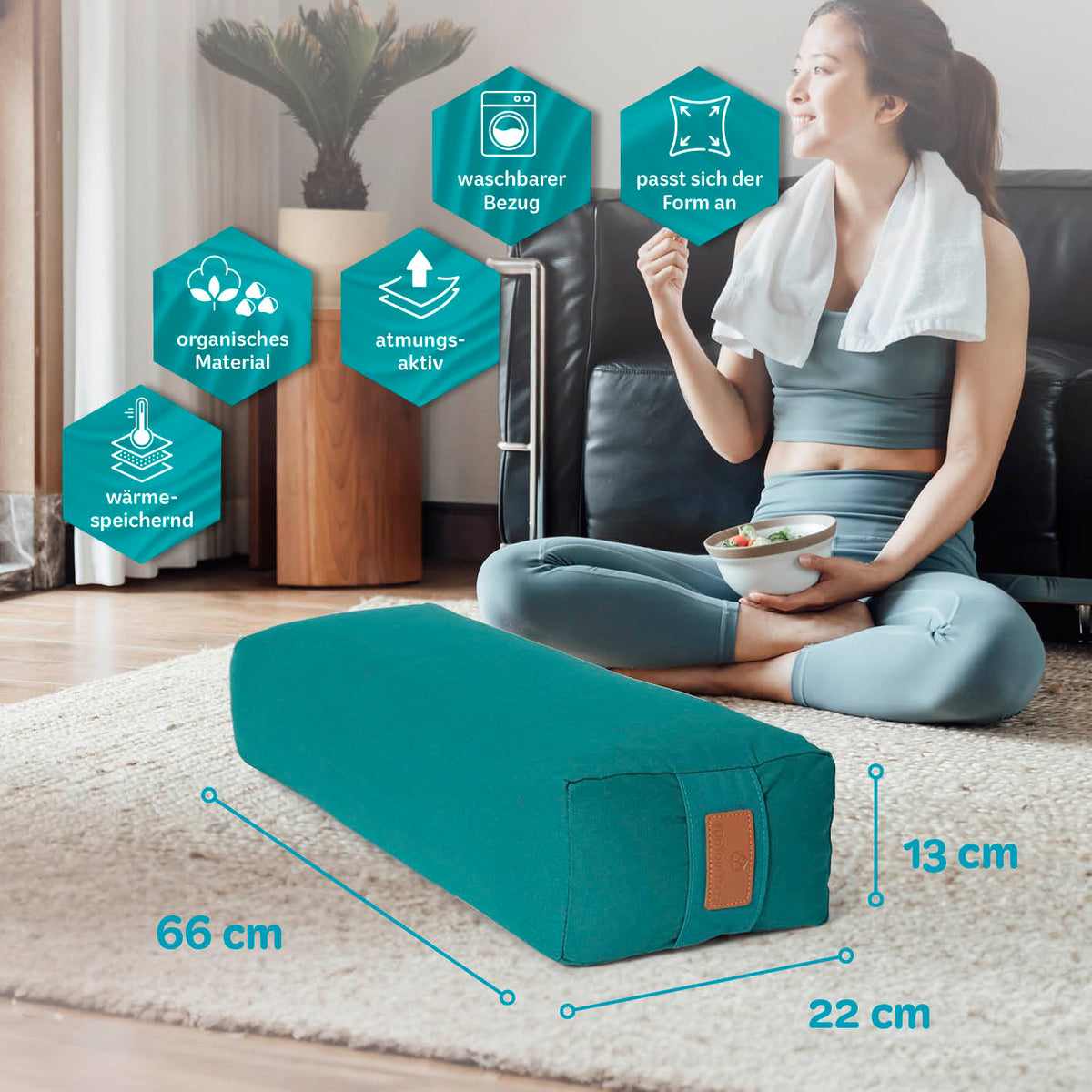 Yoga-Bolster Paravati - gefüllt mit Bio-Dinkelspelz, dunkelgrün, 67x22x13 cm, waschbarer Bezug, organisch, atmungsaktiv, wärmespeichernd.