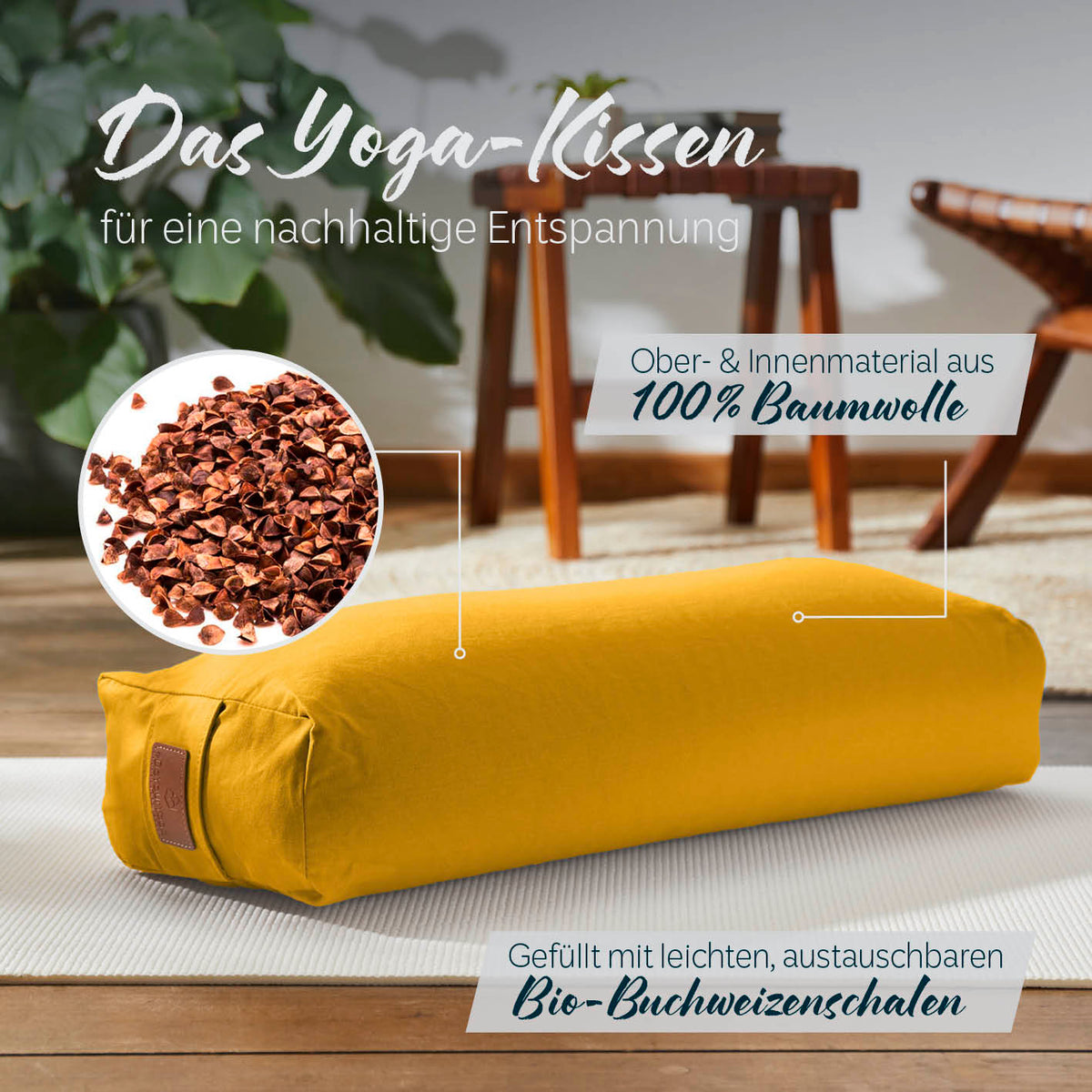 Yoga-Bolster Paravati in Indischgelb, gefüllt mit Bio-Buchweizenschalen, Bezug aus 100% Baumwolle, 67 x 22 x 13 cm.