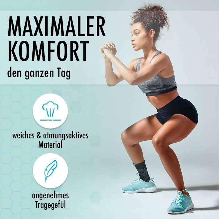 Sportlerin führt Kniebeuge aus und zeigt maximale Bewegungsfreiheit mit Knöchel-Bandage mit Kupferfasern & Carbon aus weichem, atmungsaktivem Material.