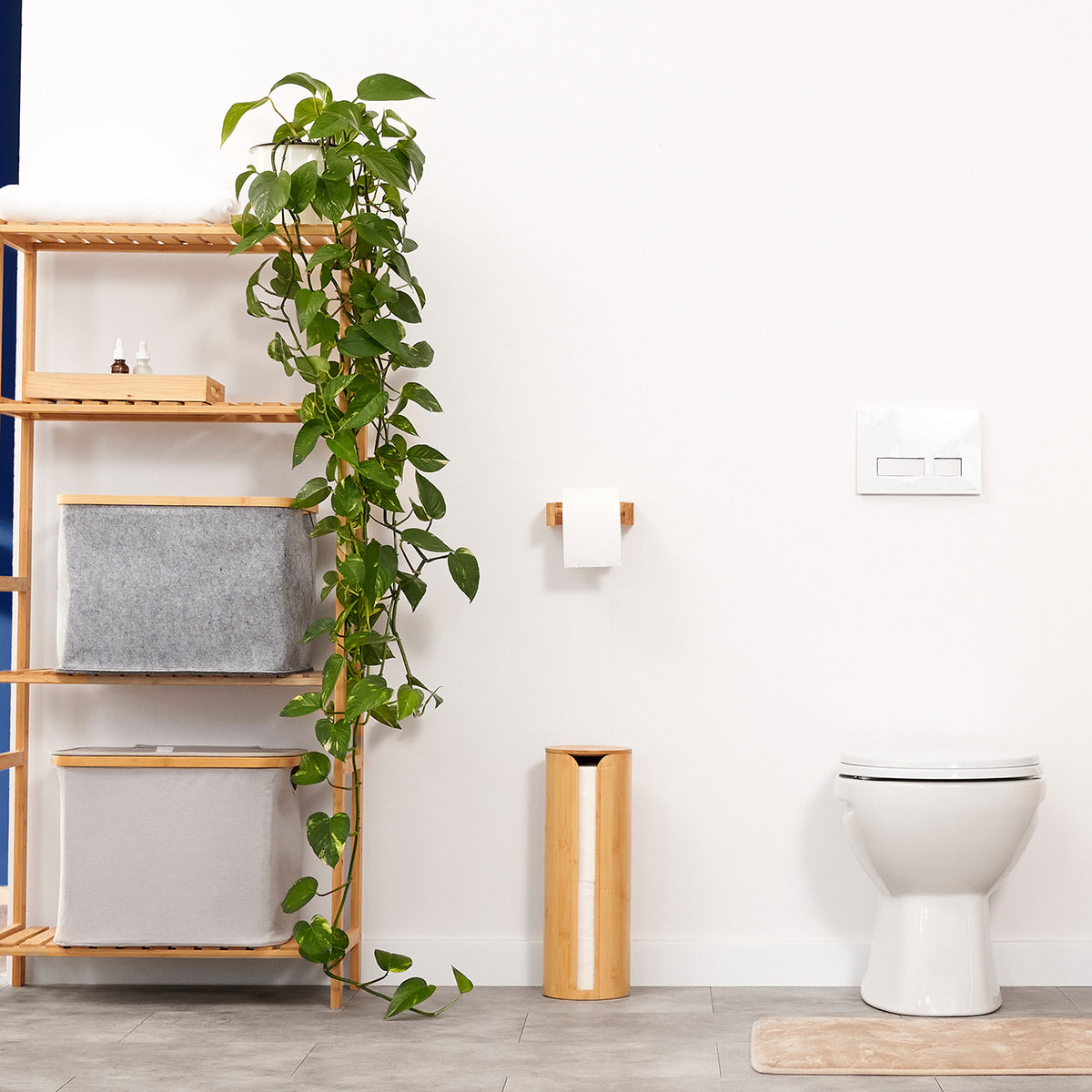 Moderne Toilettenpapier-Aufbewahrung "Maria" - Bambus aus nachhaltigem Material für 4 Rollen mit Deckel und praktischem Design im Bad.