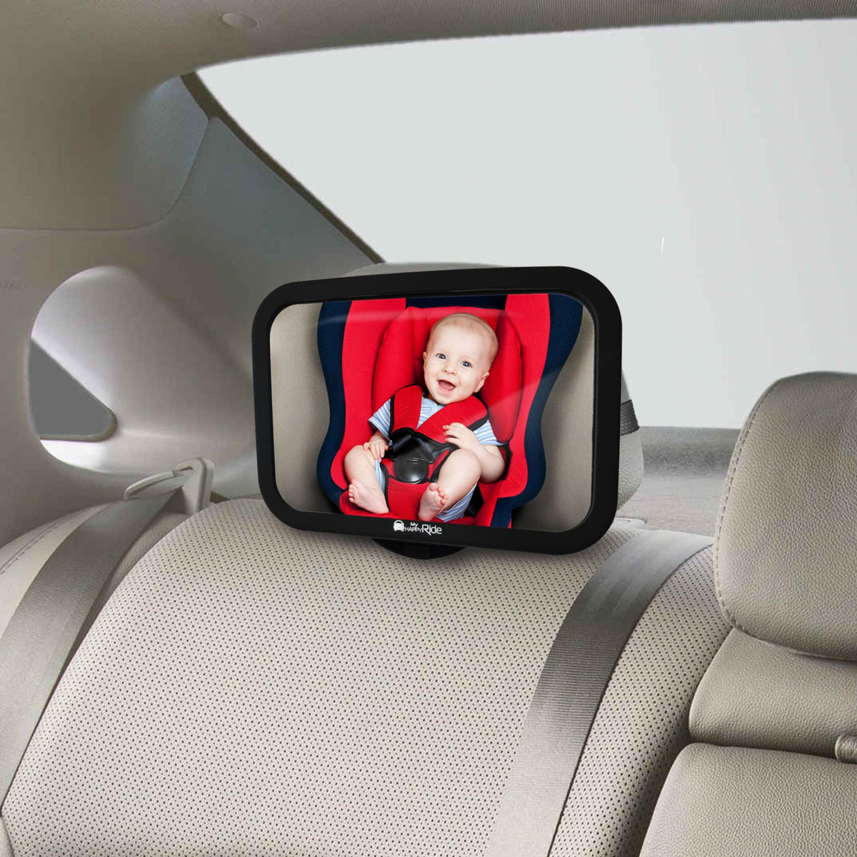 Auto-Rücksitzspiegel - Kindersitz immer im Blick, sicherer Sitz mit gut sichtbarem Baby im roten Kindersitz im Rückspiegel.