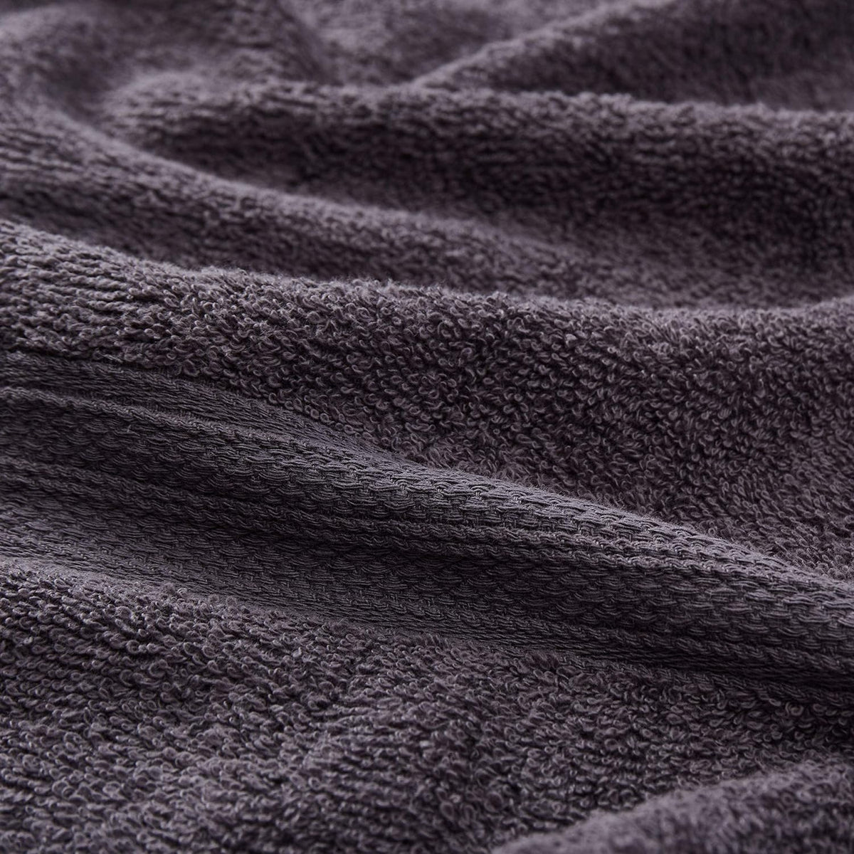 Premium Handtücher 4er-Set - 2 Handtücher 50 x 100 cm + 2 Badetücher 70 x 140 cm - Grau aus saugfähigem 100% Baumwollfrottee.
