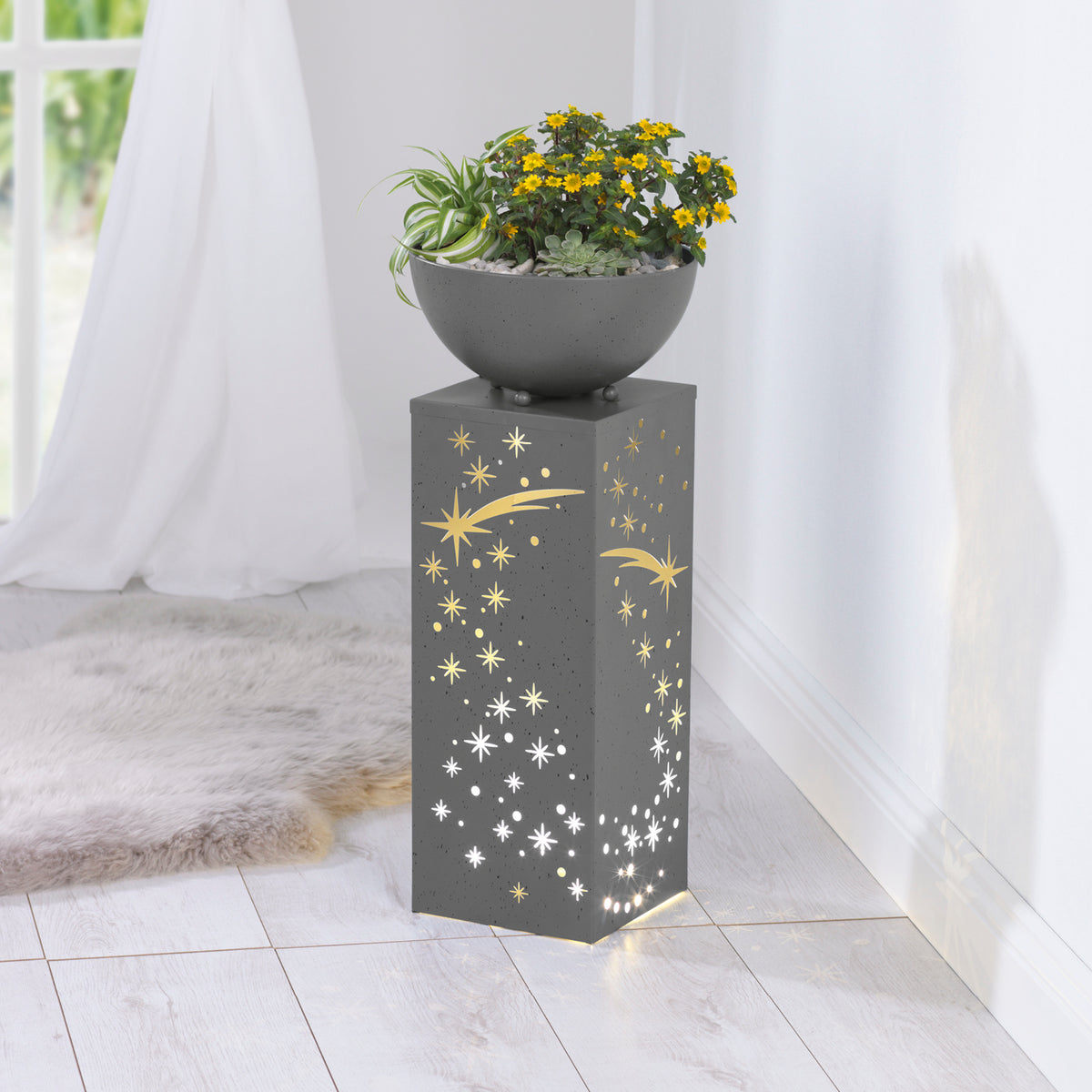 LED-Dekosäule Beton-Optik "Sternschnuppe" mit Pflanzschale, warmweiß leuchtend, batterie- und timerbetrieben, 59 cm.
