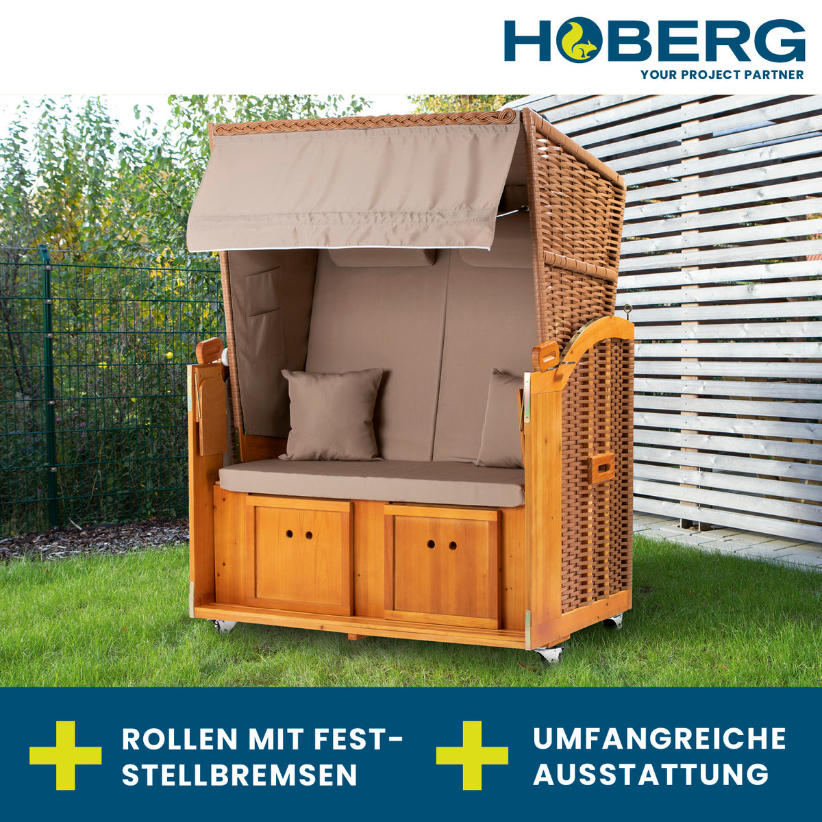 2-Sitzer-Strandkorb (Ostsee) mit Rollen aus Hartholz und PE-Geflecht, verstellbar, mit Nackenrollen und Fußbänken.