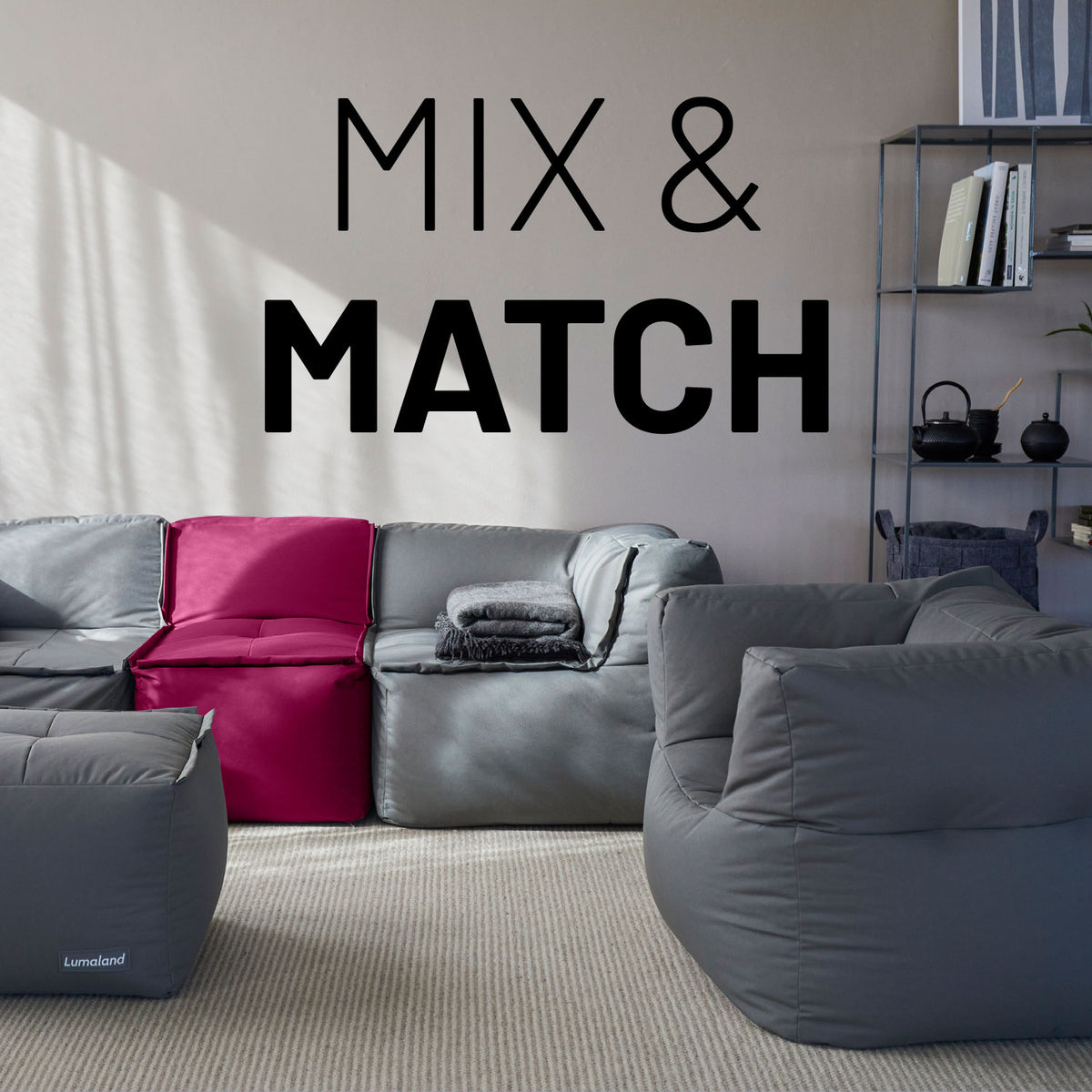 Sitzsack-Sofa Ecke (340 L) - Modulares System - indoor & outdoor - Rotwein als Teil eines flexiblen, gemütlichen Sofasystems im Wohnzimmer.