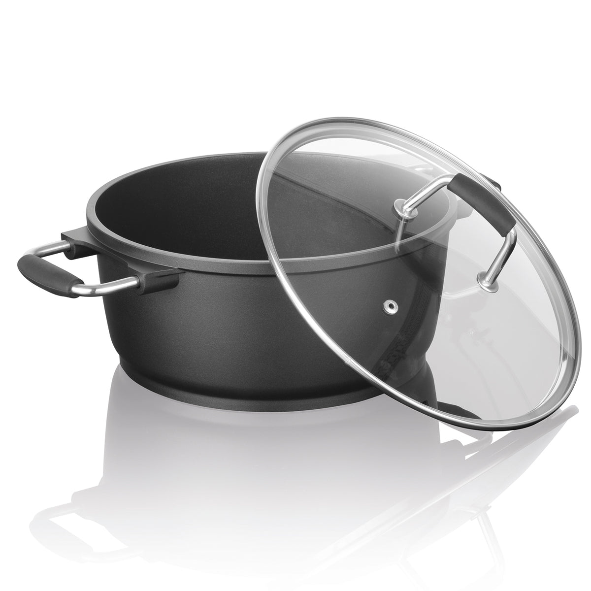 Aluguss-Kochtopf, 20 cm mit Glasdeckel, Greblon Antihaftbeschichtung, robust, langlebig und kratzunempfindlich.