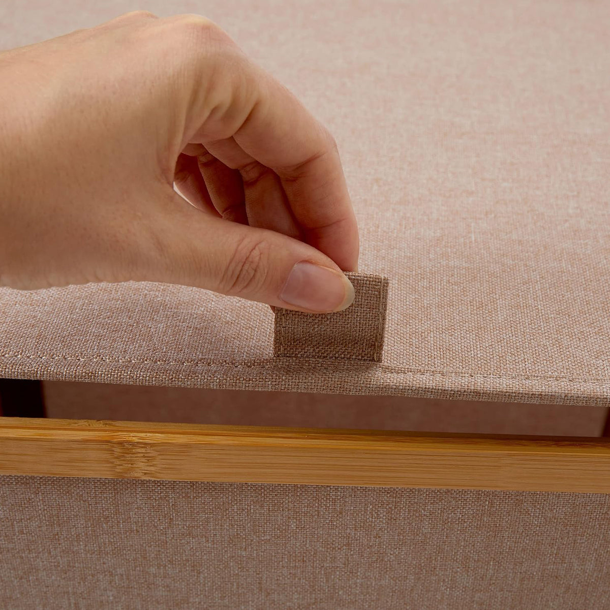Aufbewahrungsbox mit Bambus-Rahmen - 3er-Set Taupe, faltbar mit praktischem Deckel und hochwertigem Bambusrahmen für ordentliche Aufbewahrung.