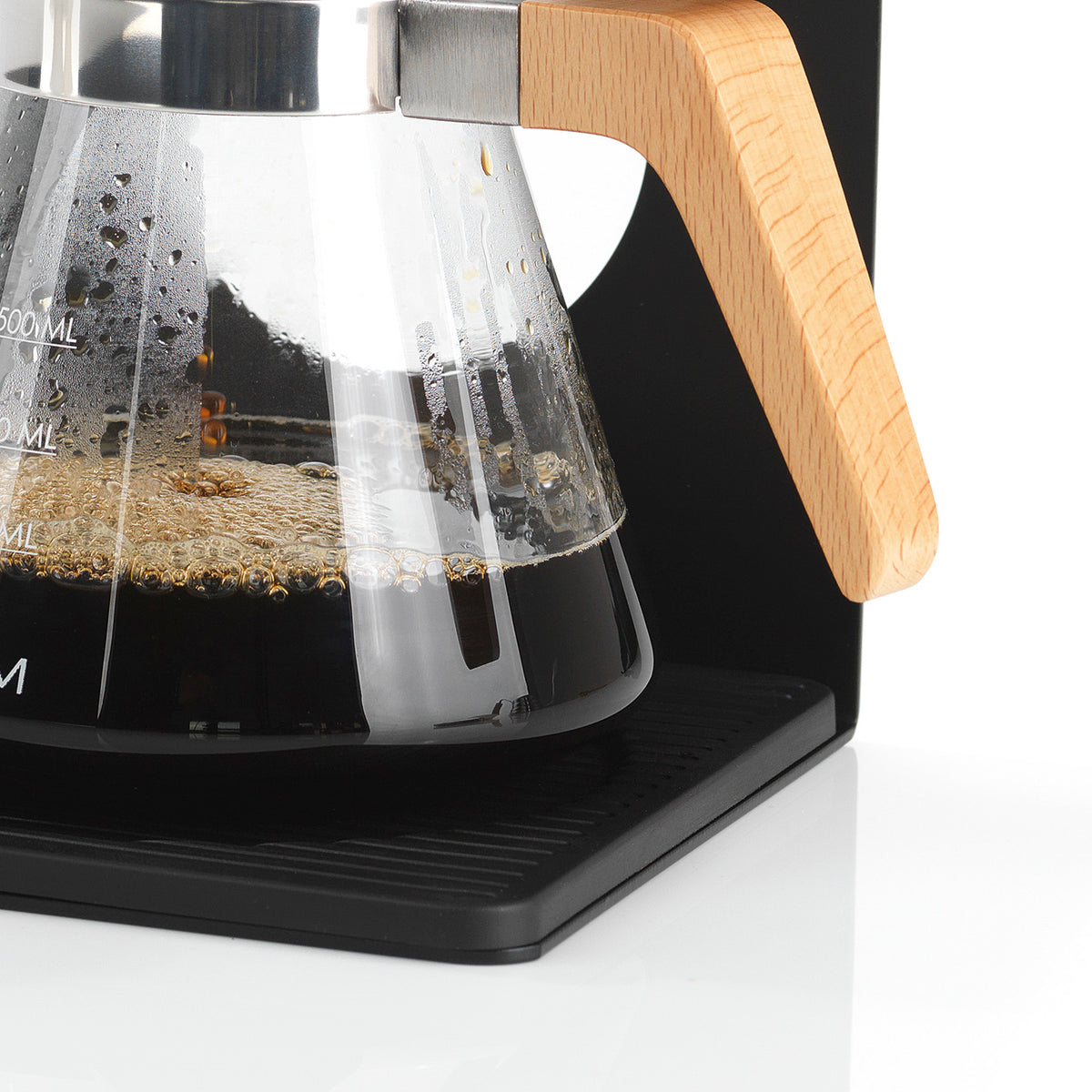Kaffeebereiter Set Pour Over - 4-tlg. - 600 ml - schwarz/Edelstahl mit Glaskanne, Holzgriff und rutschfester Silikonunterlage.