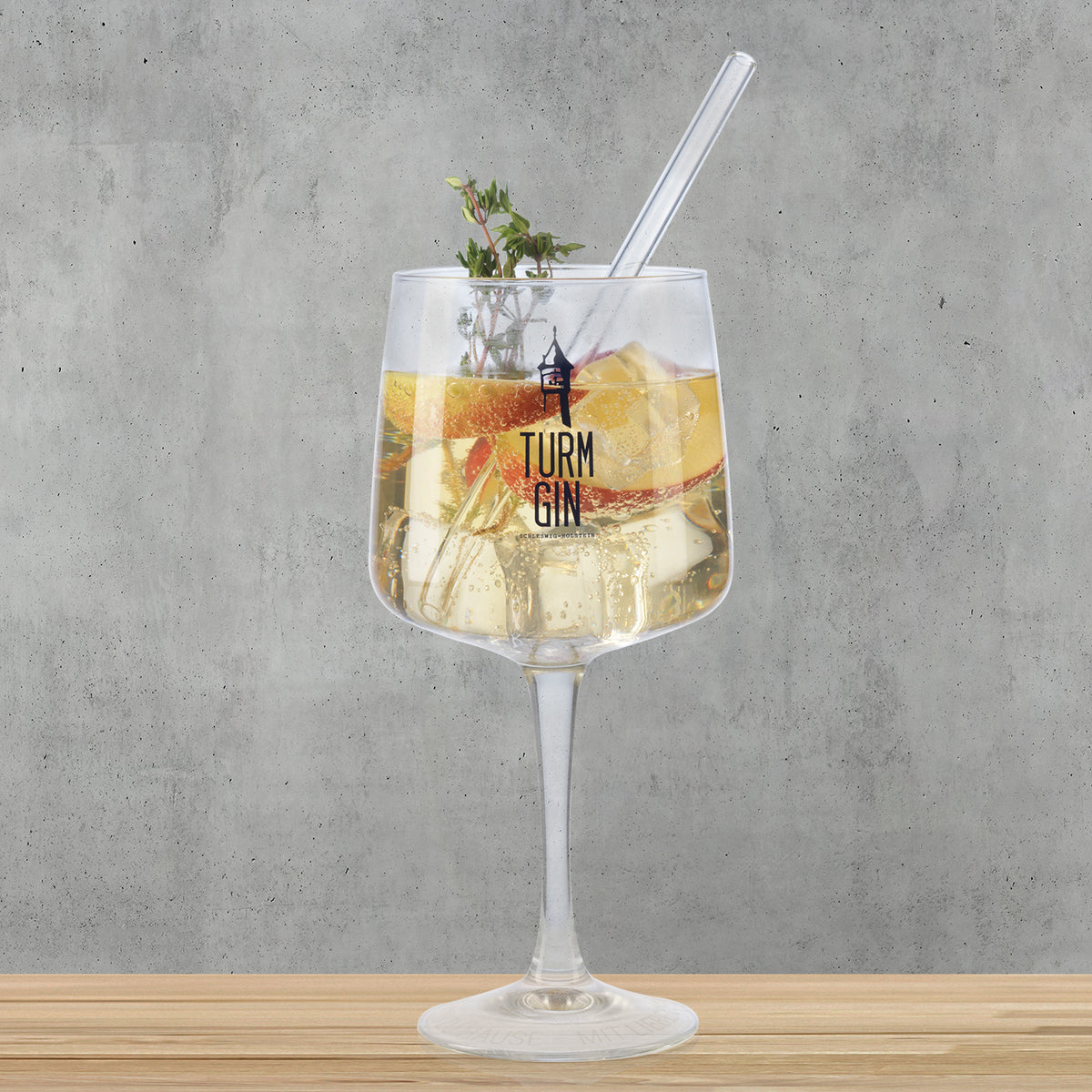 Copa Glas mit Logo - 720 ml - 2er-Set stilvolles TURM GIN Design für Gin, Cocktails und Erfrischungsgetränke, spülmaschinengeeignet.