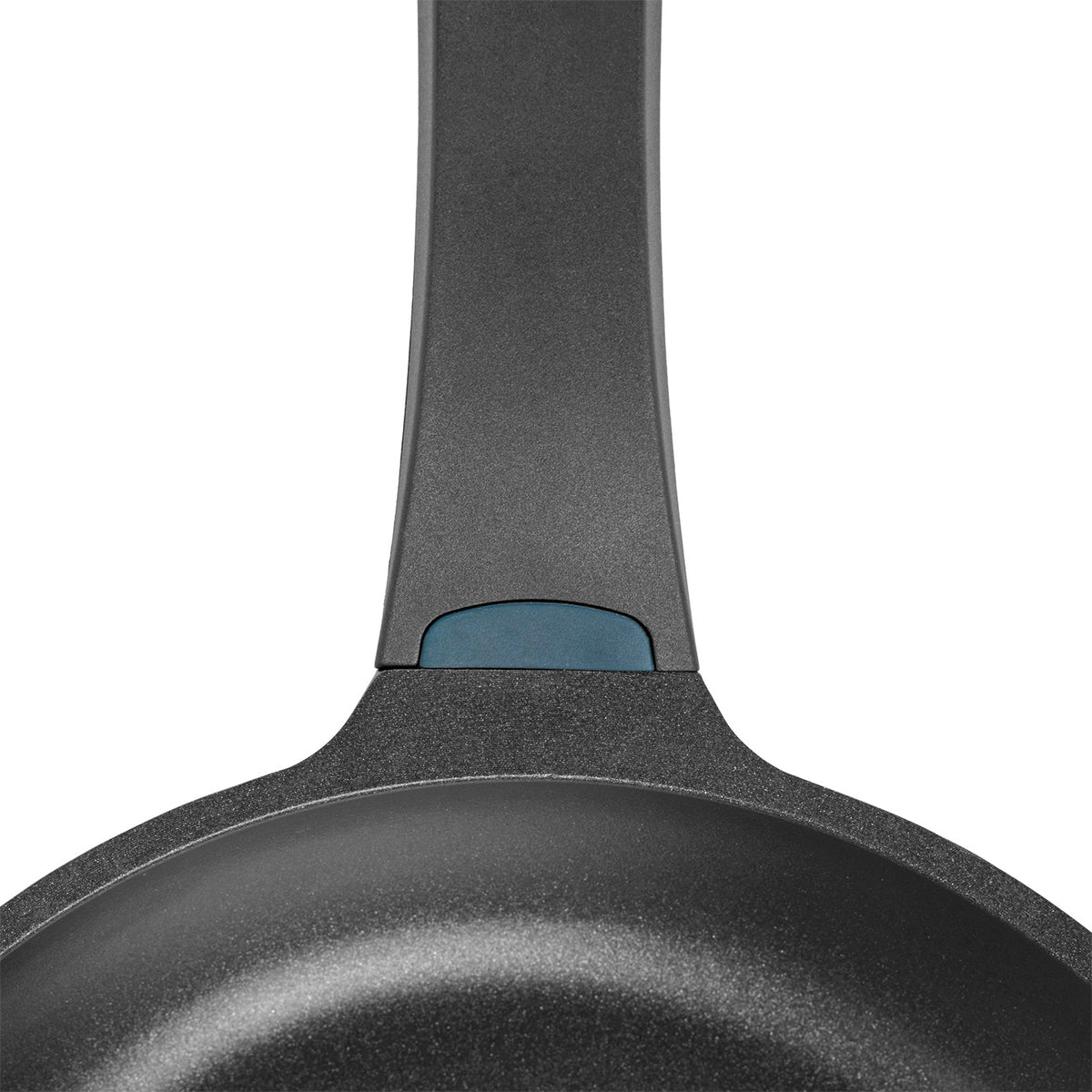 Aluguss-Stielkasserolle 18 cm - Midnight Edition mit N8WERK Heat Indicator und hochwertiger Ilag-Ultimate-Beschichtung.