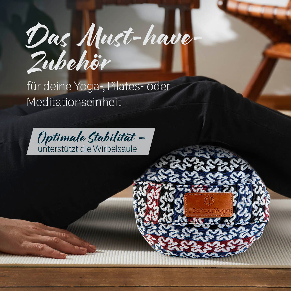 Yoga-Bolster Tarik gefüllt mit Bio-Dinkelspelz, 68x22x22 cm, indisches Design, ideal für Yoga, Pilates und Meditation.