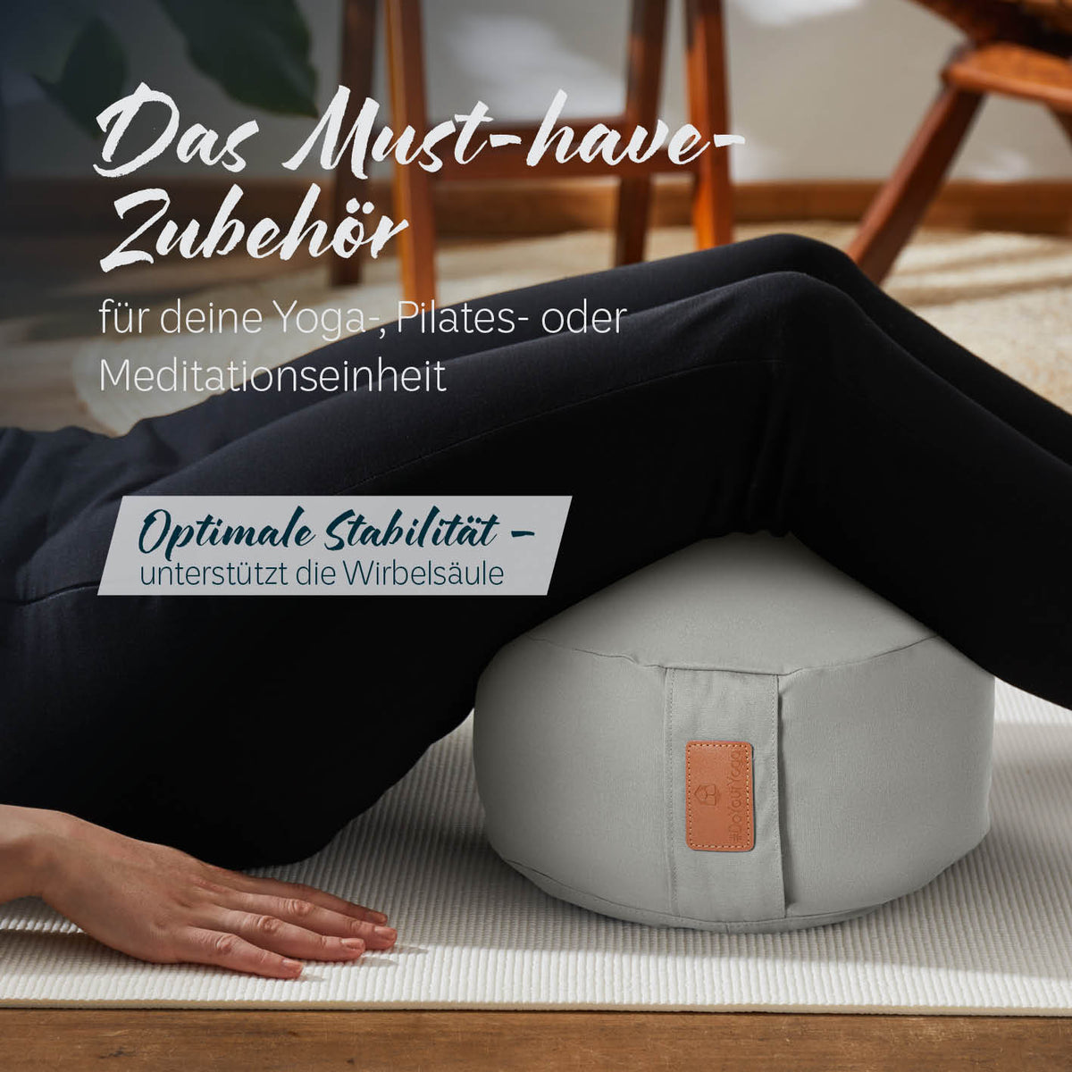 Yoga-Kissen Vishnu - gefüllt mit Bio-Buchweizenschalen, rund 30x30x15 cm, grau, ideal für Yoga, Pilates und Meditation.
