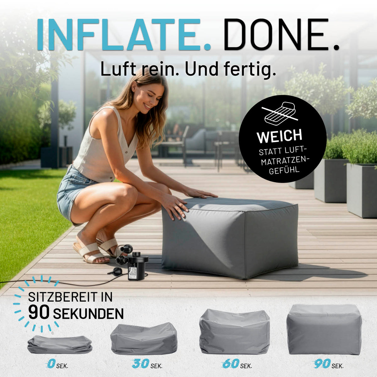 Frau bläst den CrozyAir Lufthocker - 60 x 45 x 35 cm - Grau auf, bereit zum Sitzen nach 90 Sekunden im Garten.