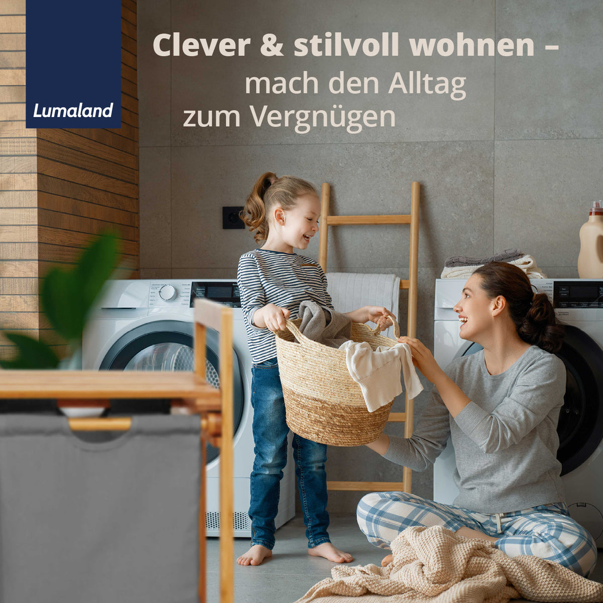 Bambus Wäschekorb mit ausziehbarem Wäschesack - 33 x 33 x 73 cm - Beige, robust und stilvoll mit wasserabweisendem Innenfutter.