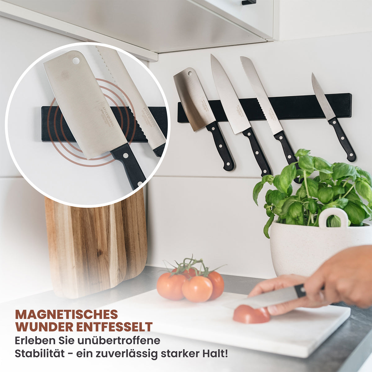 Messer-Magnetleiste - selbstklebend - 40 cm mit starkem Magnet zum sicheren Halten von Messern und Küchenutensilien in stilvoll schwarzem Silikon.