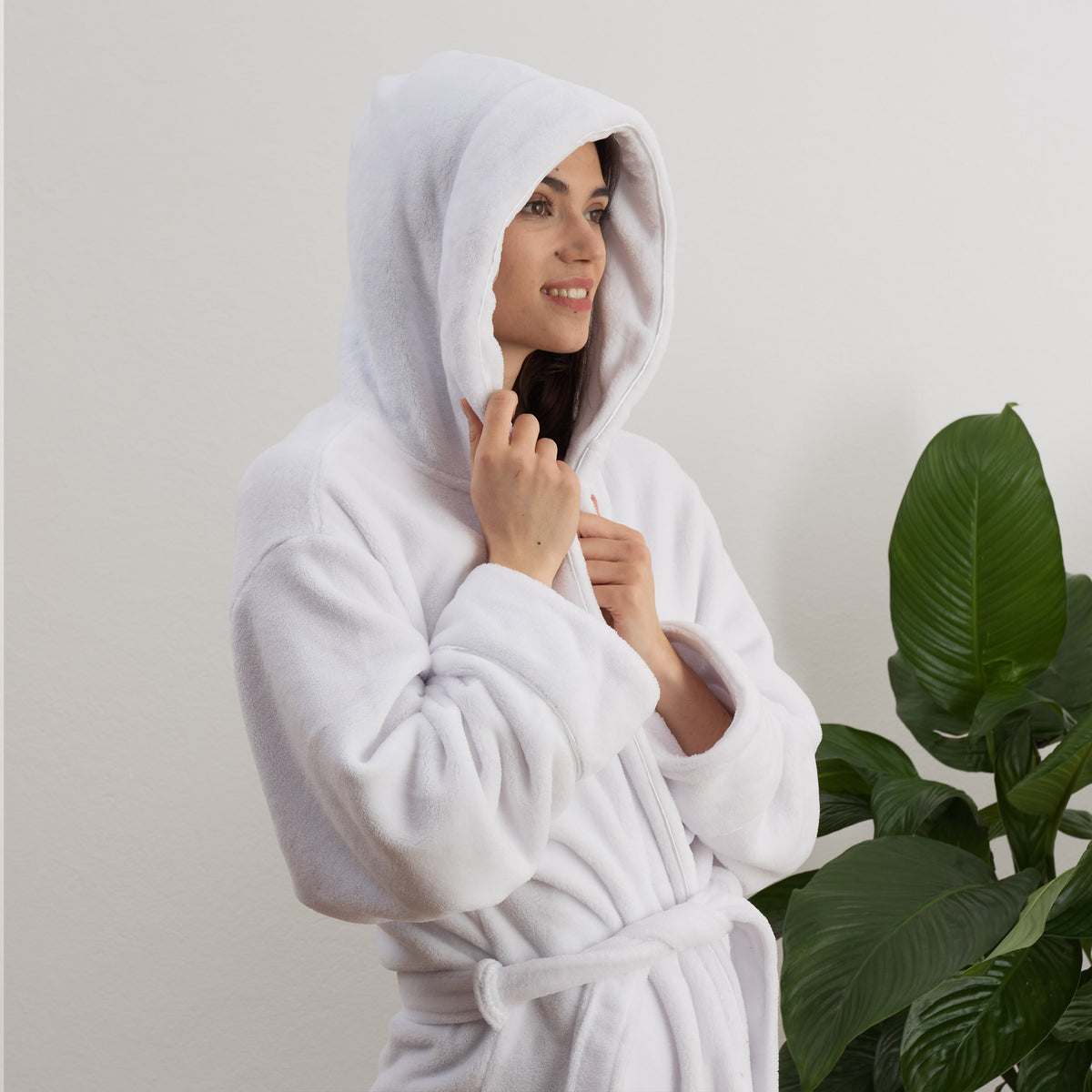 Luxury Mikrofaser Bademantel mit Kapuze für Damen und Herren Weiß Größe XXL aus flauschigem, schnelltrocknendem Material