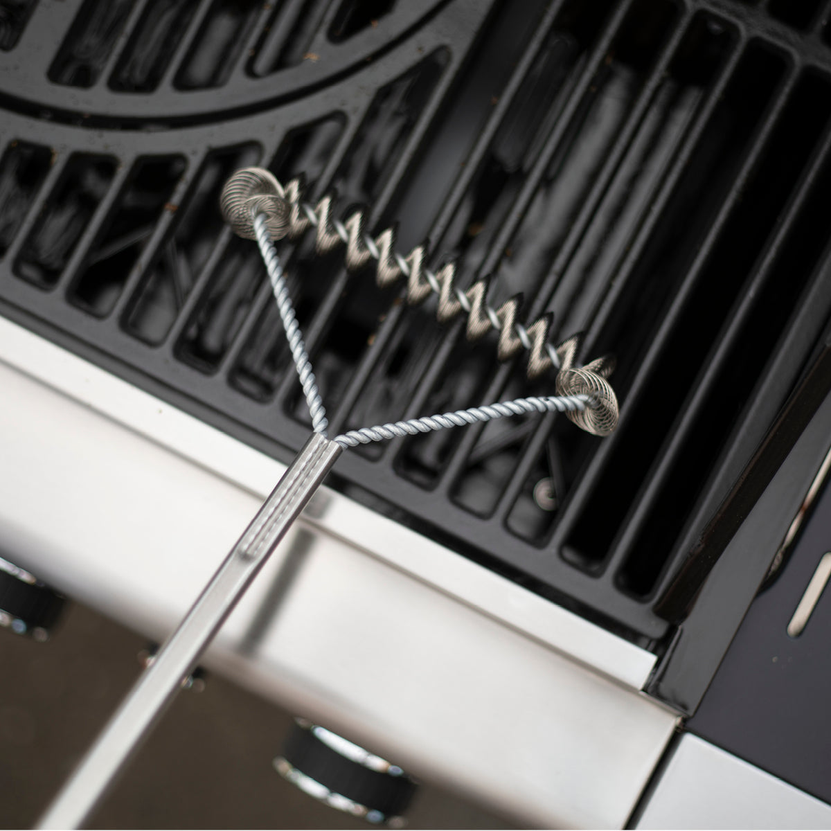 Grillrost-Reinigungsbürste aus Edelstahl mit langlebiger Spirale, ideal zur Reinigung von Gas-, Holzkohle- und Elektrogrills.