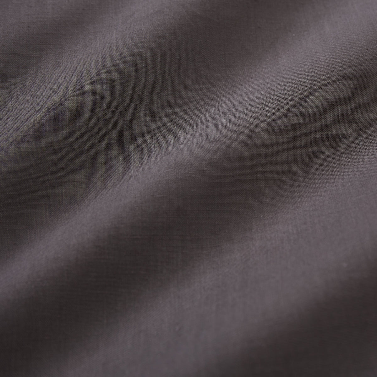 Premium Bettwäsche Everyday Ganzjahres Bettbezug 155x200 cm & Kissenbezug 80x80 cm in anthrazit, weiche Polycotton Qualität.