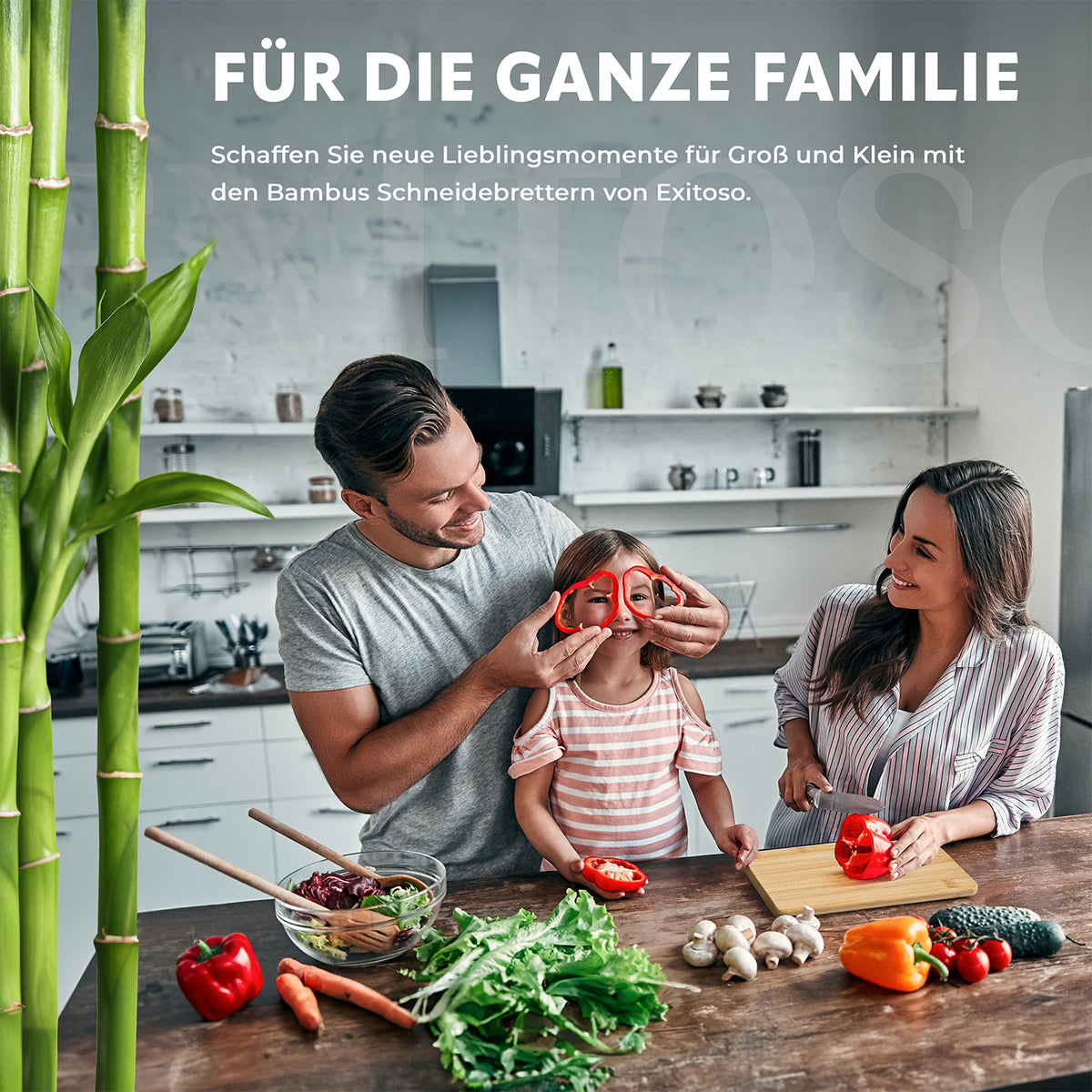 Familie bereitet in moderner Küche Gemüse auf Schneidebrettern aus Bambus - 6er-Set zu, vielseitig und schnittfest.