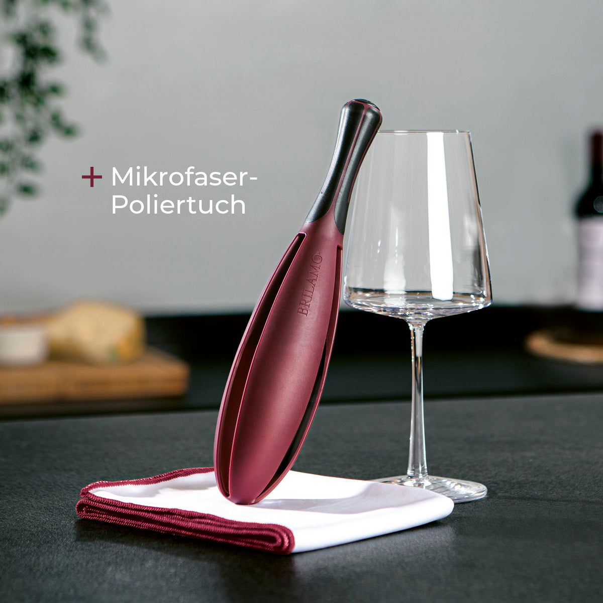 Weinglaspolierer inkl. Poliertuch mit Mikrofasertuch für streifenfreies Polieren von Wein- und Biergläsern, spülmaschinengeeignet.