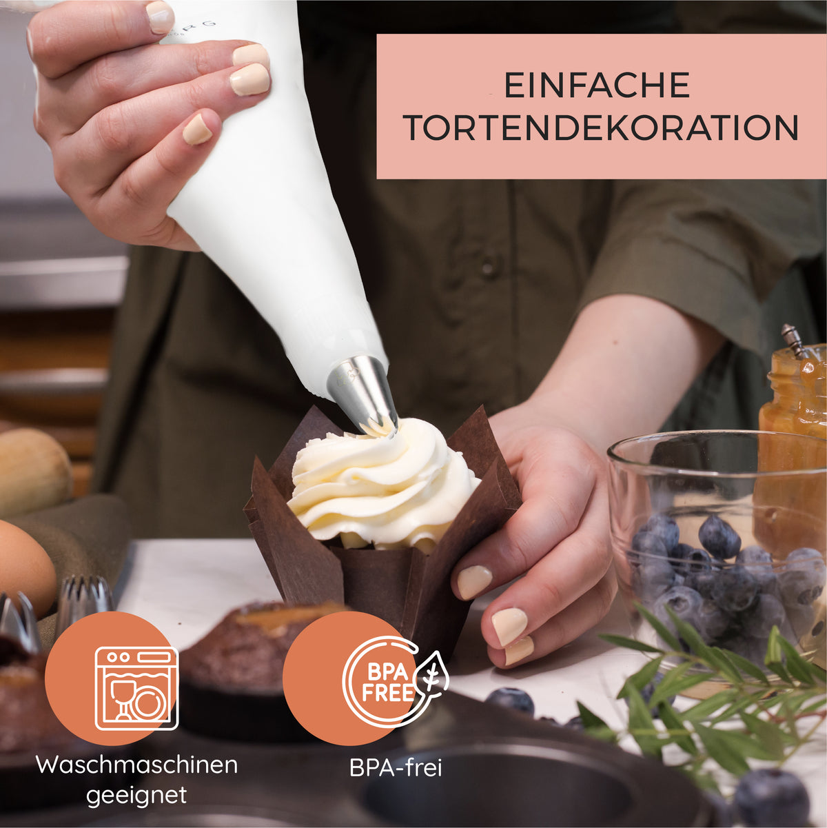Spritzbeutel mit Tüllen - 12-tlg. Set mit wiederverwendbarem Spritzbeutel und Edelstahltüllen für einfache Tortendekoration.