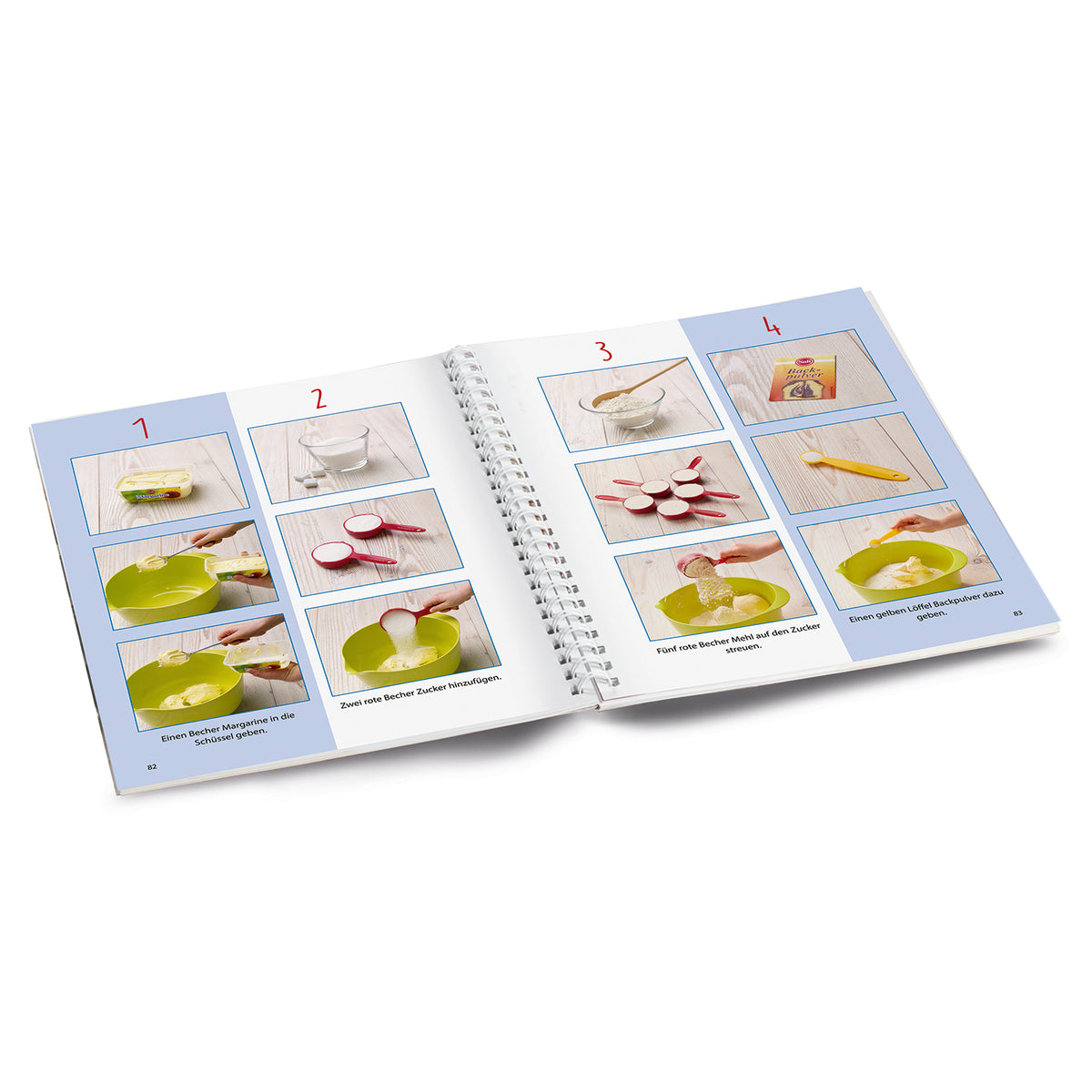 Rezeptbuch (Ergänzungsexemplar ohne Messbecher) Band 3 zeigt kindgerechte Schritt-für-Schritt-Anleitung zum Plätzchenbacken.