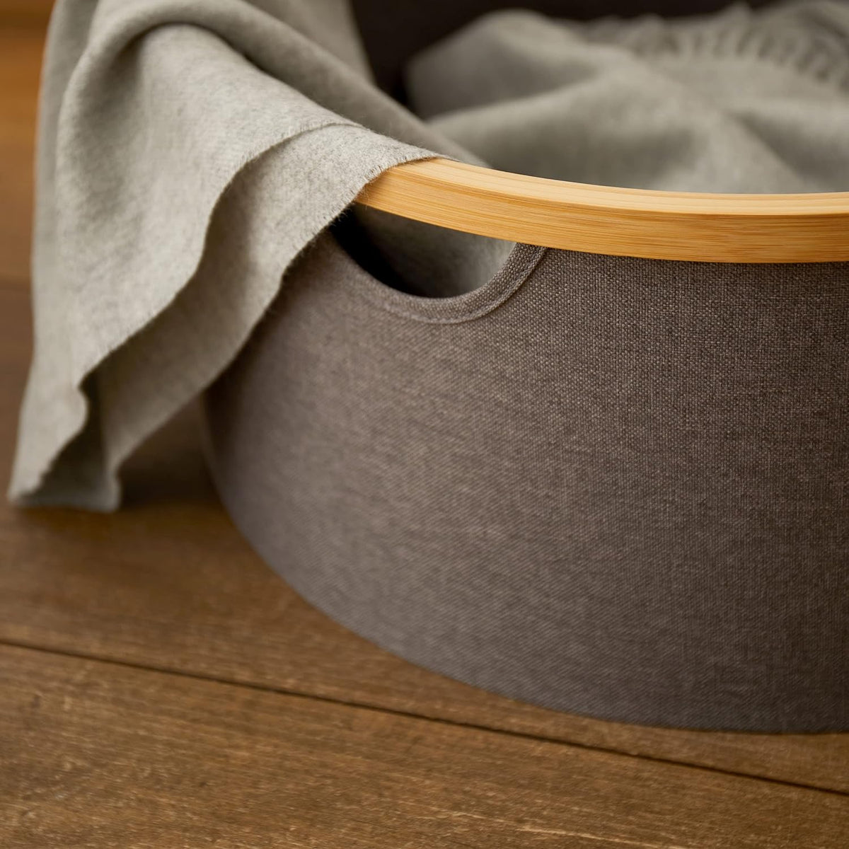 Bambus-Rahmen Aufbewahrungsbox rund - 3er-Set - Taupe mit natürlichem Bambusrahmen und praktischem Stoff in Taupe, ideal für vielseitige Aufbewahrung.