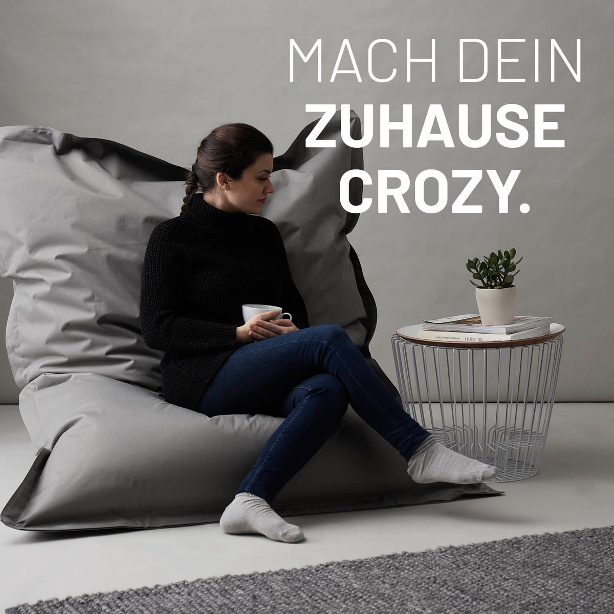 Sitzsack Classic XXL (380 L) - indoor & outdoor - Rotwein in modernem Design für entspanntes Sitzen und Liegen drinnen oder draußen.