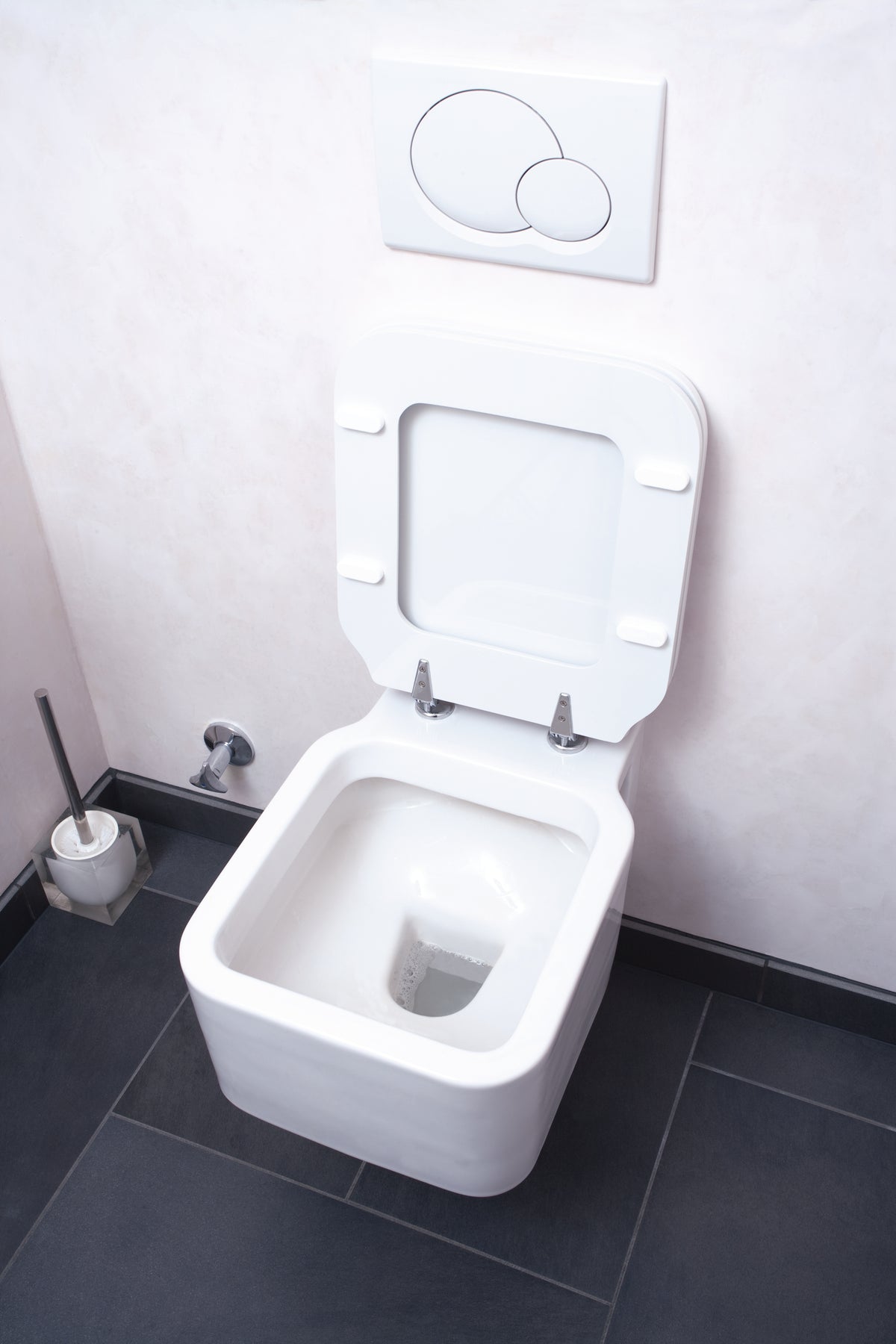 WC Intensiv-Schaum reinigt kraftvoll Toiletten bis unter den Rand mit selbstreinigendem Wasseraktiv-Schaum, 1,5kg Pulver.