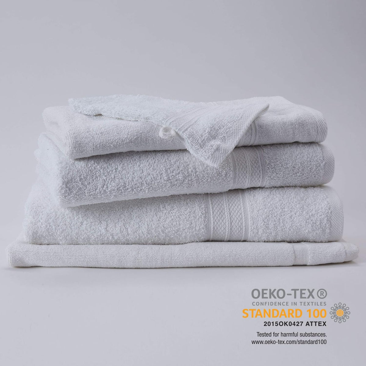 Premium Handtücher 6er-Set - 4 Handtücher 50 x 100 cm + 2 Badetücher 70 x 140 cm - Weiß, aus 100 % Baumwolle, weich und saugfähig.