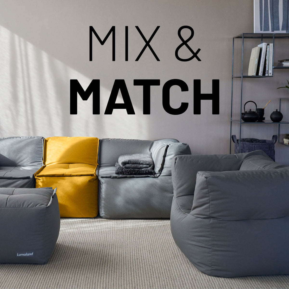 Sitzsack-Sofa Sessel (400 L) - Modulares System - indoor & outdoor - Senfgelb als bequeme und flexible Sitzlösung in modernem Raum.