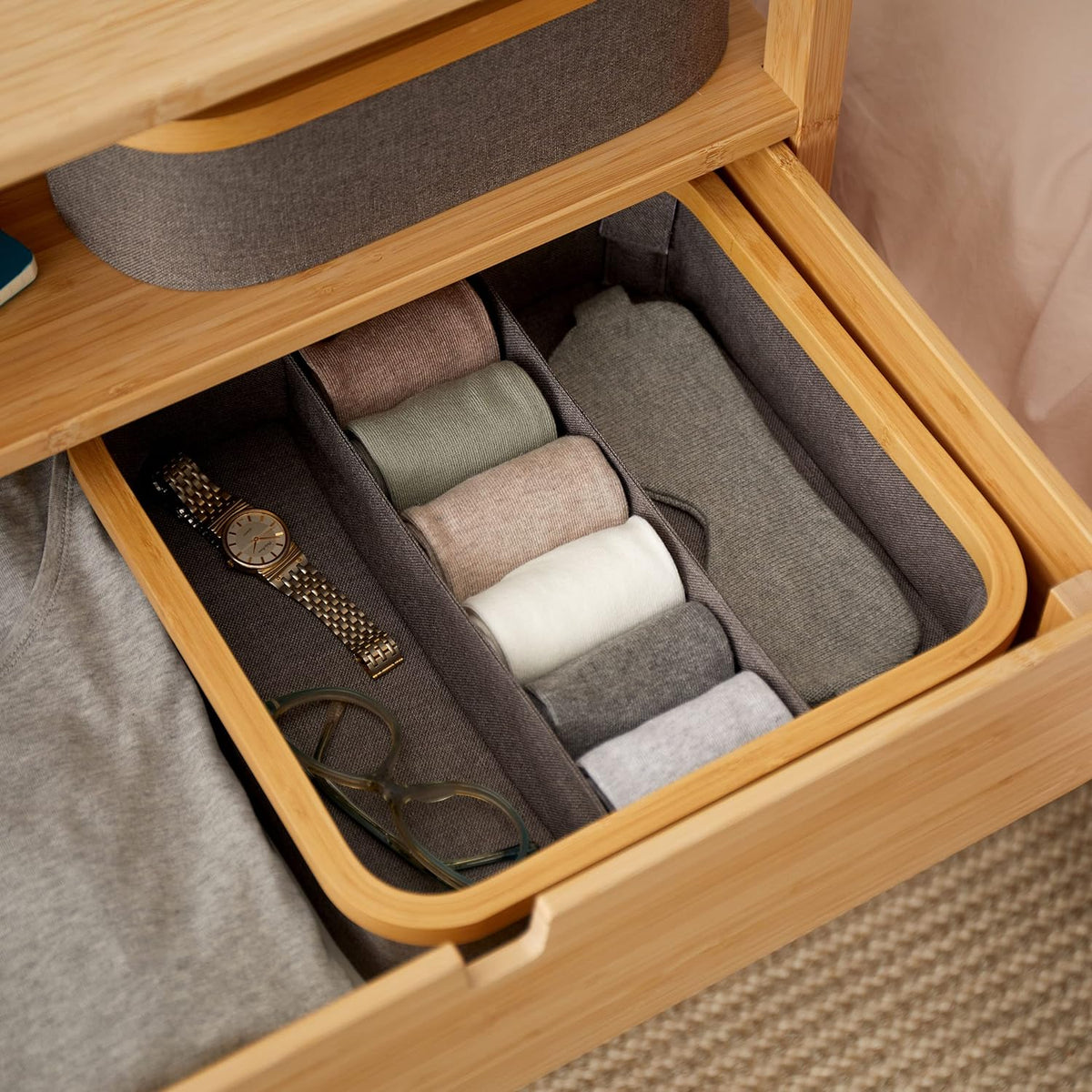 Organizer mit Bambus-Rahmen - 3er-Set - Anthrazit, quadratischer Aufbewahrungsbox mit 9 Fächern, ideal für Ordnung im Schrank.